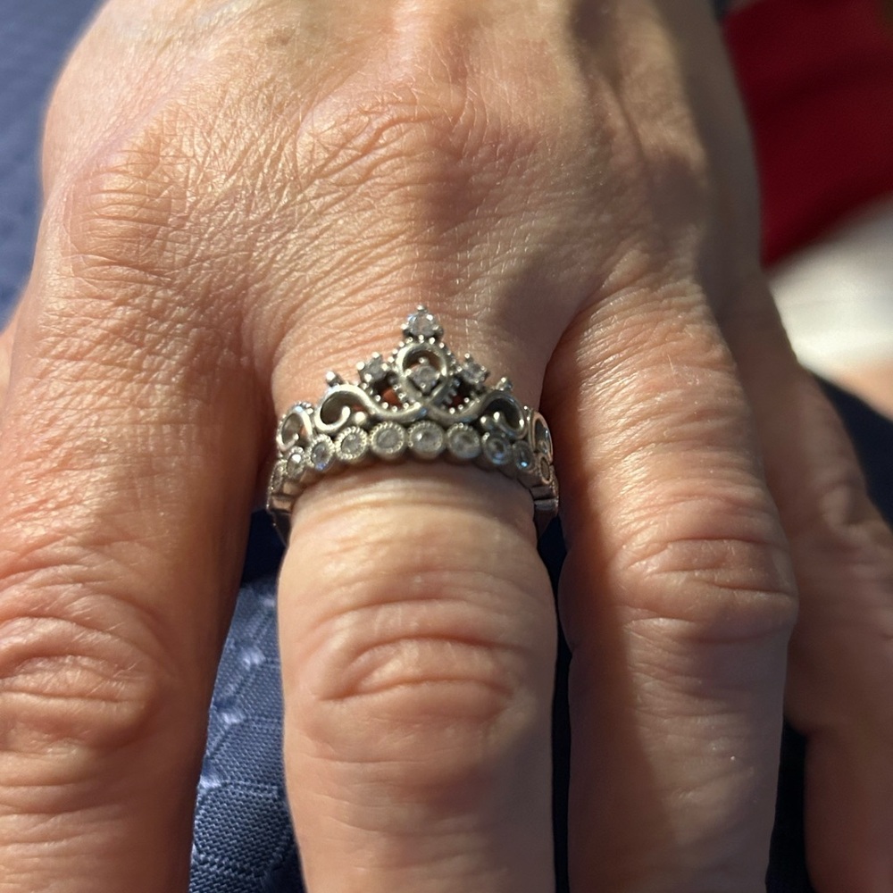 Elegant Sterling Silver Tiara Ring